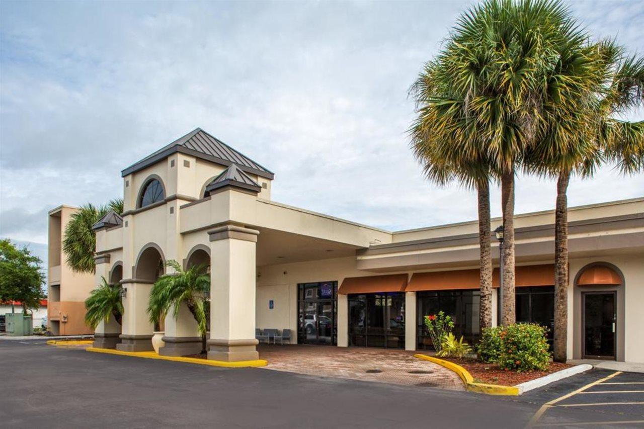 Days Inn & Suites By Wyndham Orlando Airport Εξωτερικό φωτογραφία