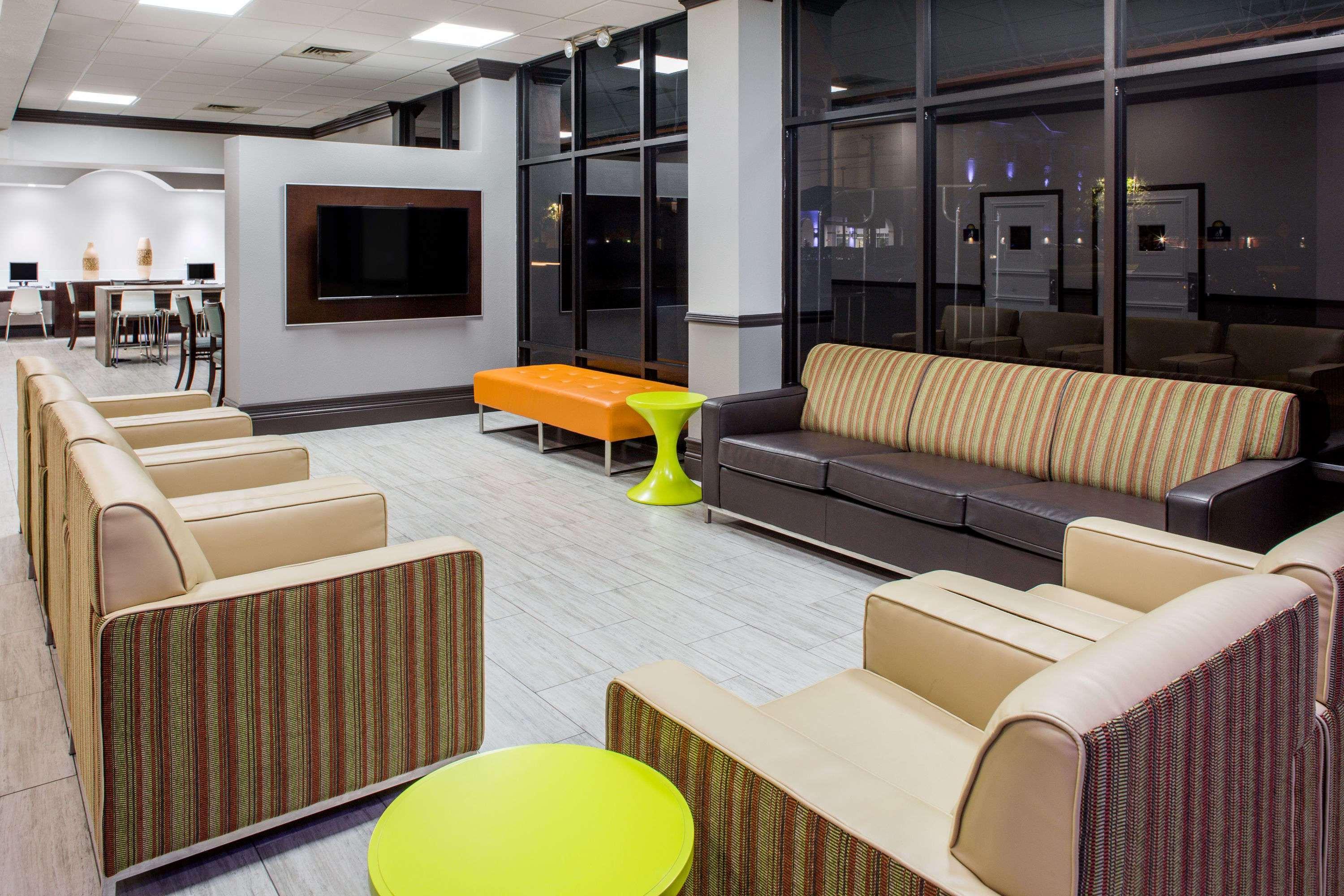 Days Inn & Suites By Wyndham Orlando Airport Εξωτερικό φωτογραφία