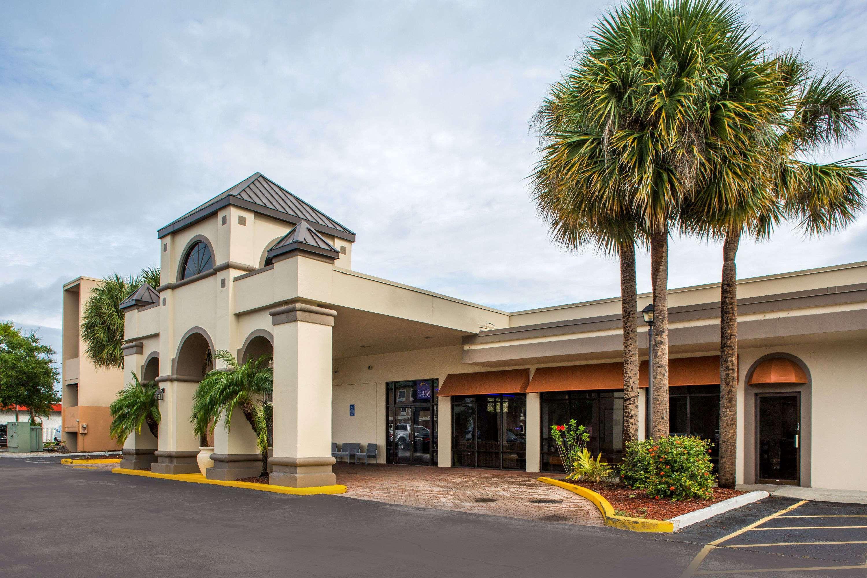 Days Inn & Suites By Wyndham Orlando Airport Εξωτερικό φωτογραφία