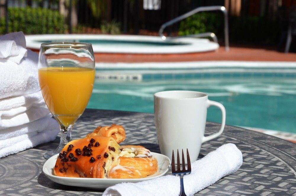 Days Inn & Suites By Wyndham Orlando Airport Εξωτερικό φωτογραφία