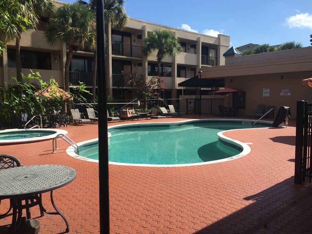 Days Inn & Suites By Wyndham Orlando Airport Εξωτερικό φωτογραφία