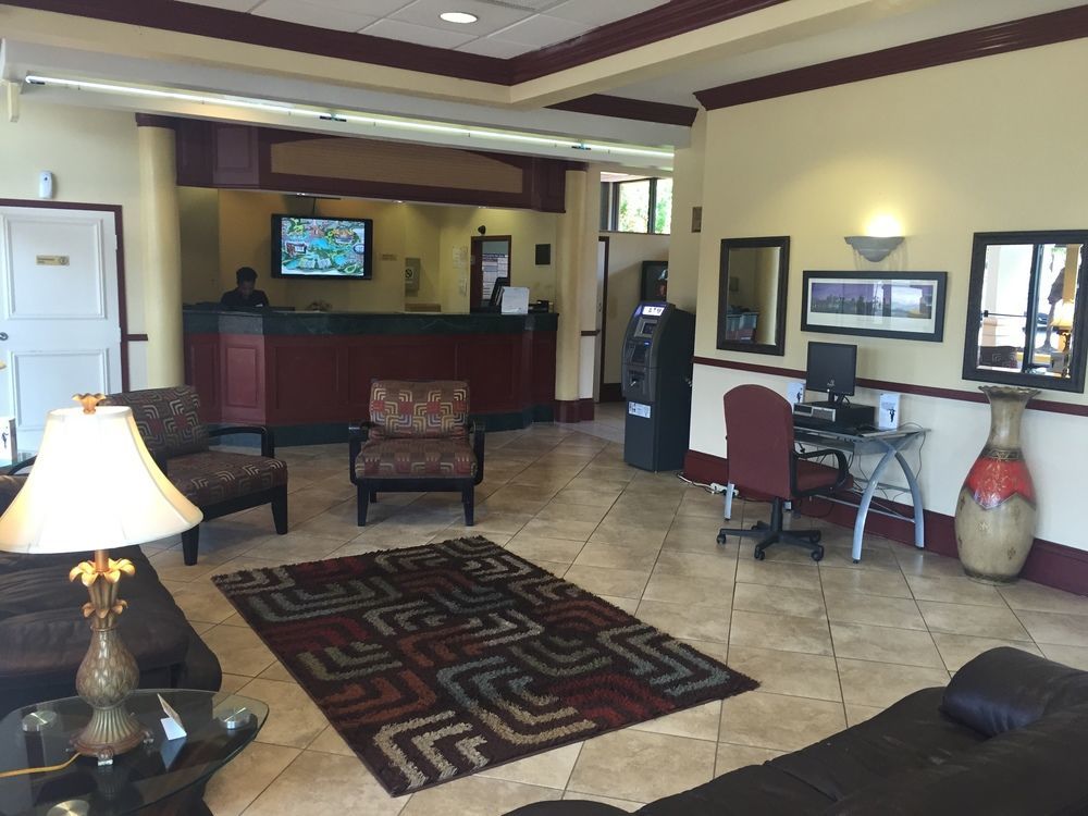 Days Inn & Suites By Wyndham Orlando Airport Εξωτερικό φωτογραφία