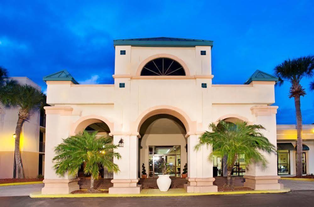 Days Inn & Suites By Wyndham Orlando Airport Εξωτερικό φωτογραφία